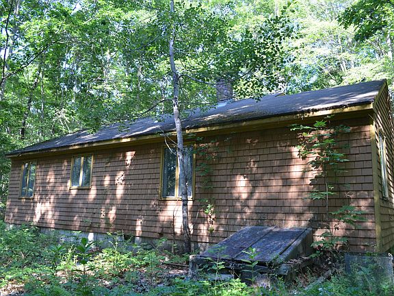 3rd image of 503 W Neck Road