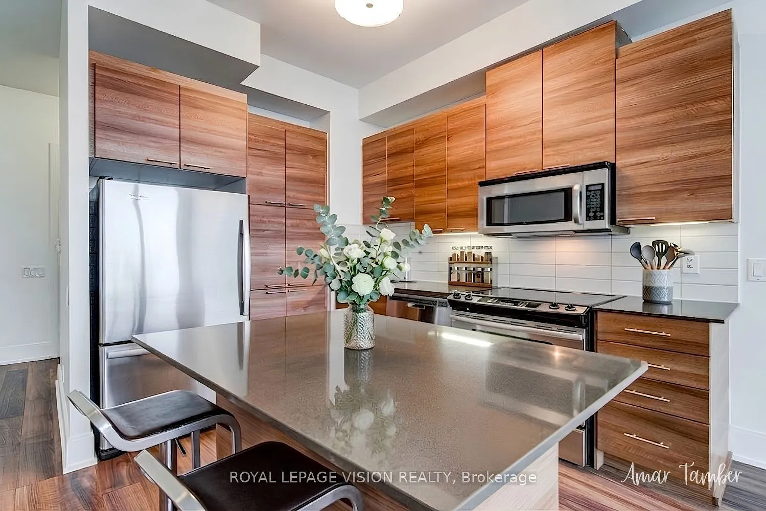 2 bed, $2,500 — Photo 1