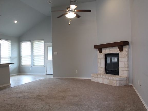 3rd image of 11520 Starlight Ranch Trl