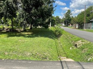 3225 Des Chaumes St, Houston, TX 77026