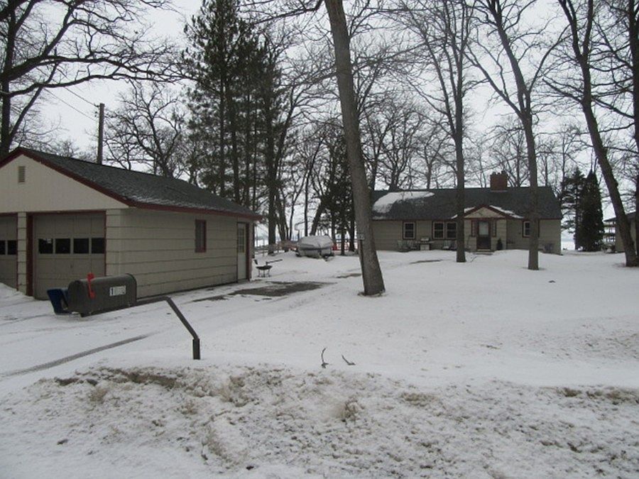 1st image of 1038 S Shore Dr