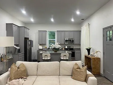 1360 W McNeill St #101 — Photo 7