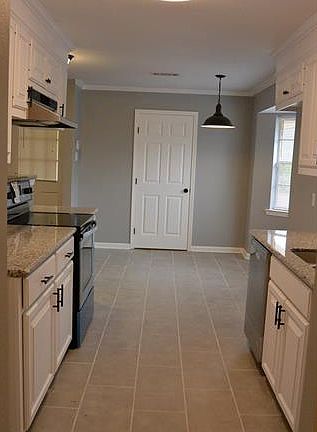 5th image of 12347 Parkwood Dr