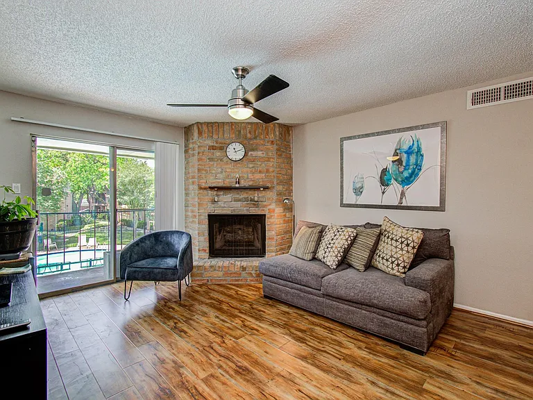 2800 Jeanetta St #2406 — Photo 1