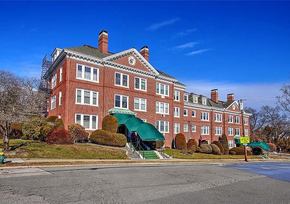 1st image of 242 President Ave APT 11