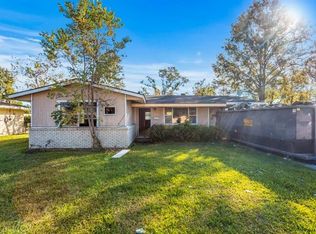 1320 Meadow Dr, Lake Charles, LA 70607