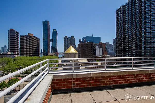 Sold by Brown Harris Stevens | media 22