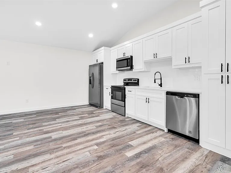 2212 Church St #A — Photo 23