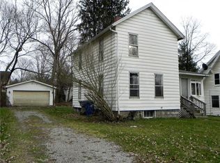 653 Clover Ln, Meadville, PA 16335