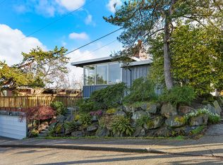 1009 W Ruffner St, Seattle, WA 98119