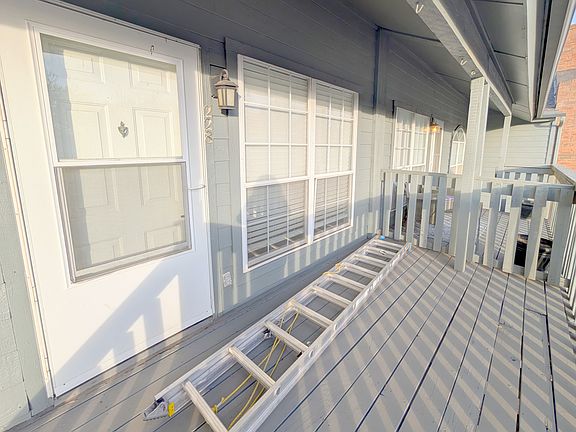 4th image of 11525 N Meridian Ave APT 228