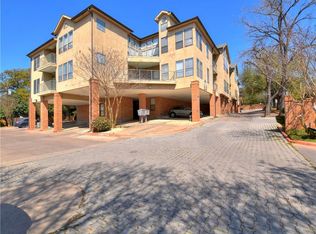 1910 Robbins Pl APT 101, Austin, TX 78705