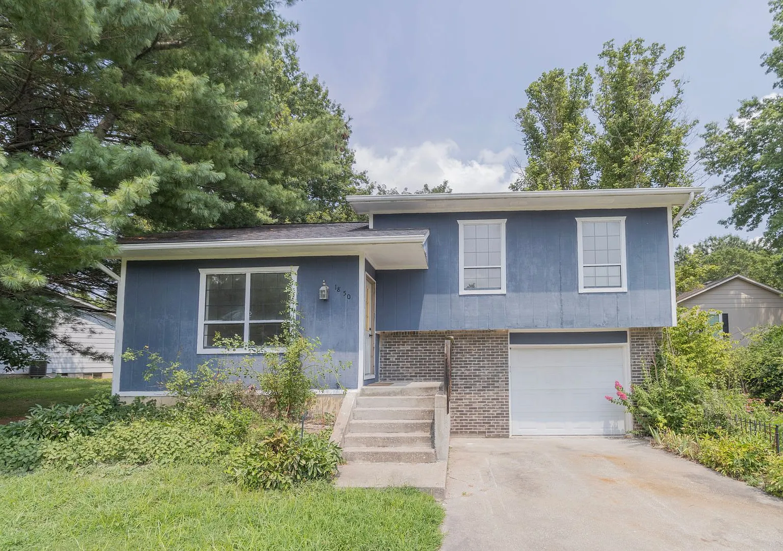 Beautifully Updated 3BR Home w/ Bonus Room, Fenced Yard & Garage — Photo 2