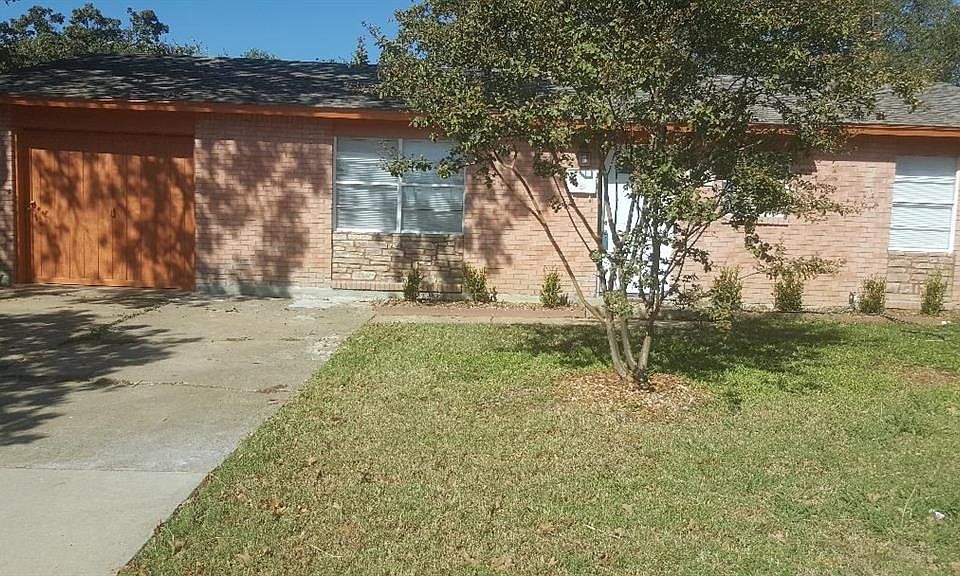 1st image of 2469 Lindale Ln