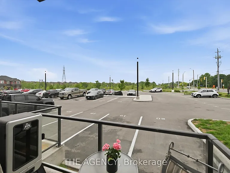 450 Dundas St E #101 — Photo 14