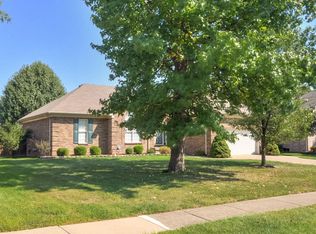 412 Spring House Ln, Louisville, KY