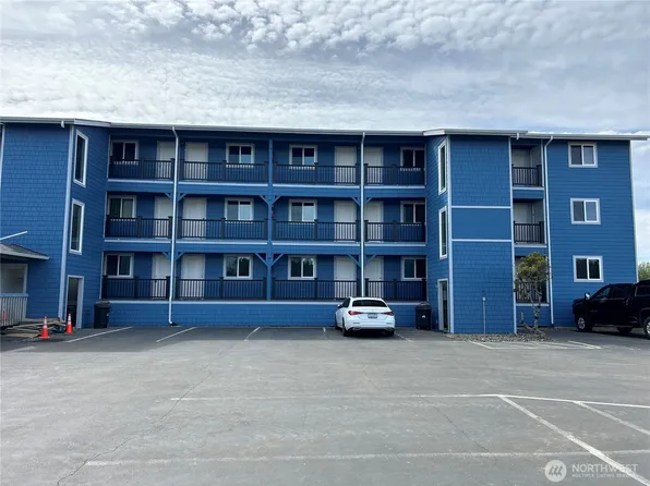 835 Ocean Shores Boulevard NW #208, Ocean Shores, WA 98569