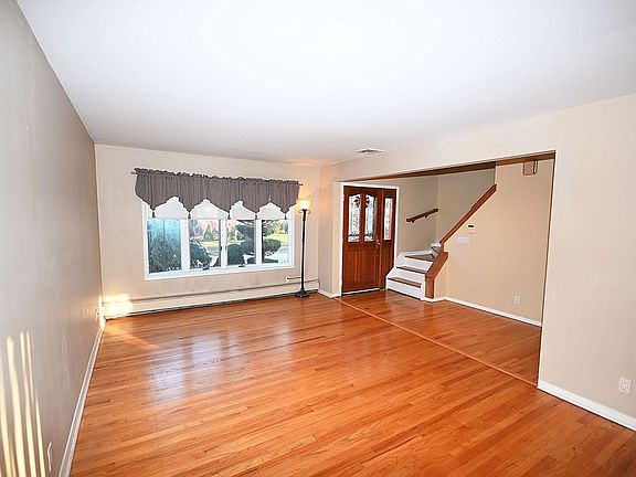 Seating area.