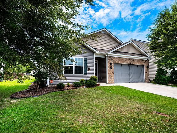 3rd image of 417 Ginger Dr #1