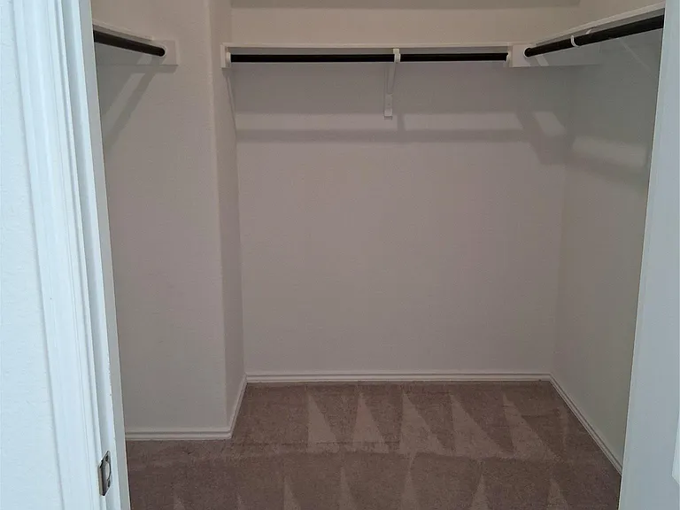 2121 Golden Grain Ln — Photo 21