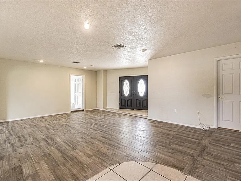 4149 Floramar Ter — Photo 18