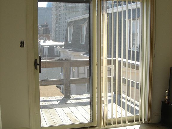 5th image of 1738 Green St APT 5