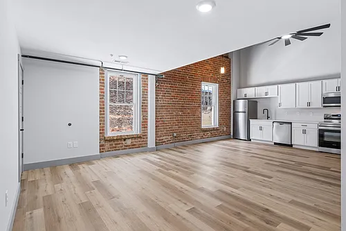 Floor plan 213 202