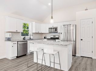 35 Chickering St, Lawrence, MA 01843