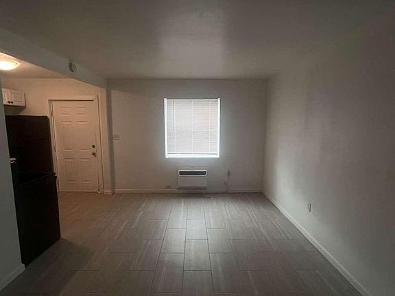 5th image of 3619 Seminole Ave APT 7