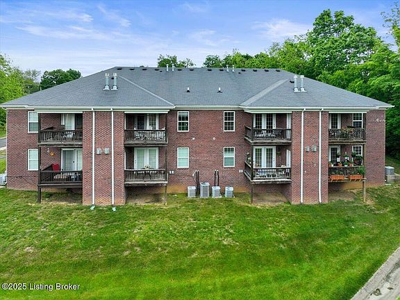 3rd image of 9205 Pine Lake Dr Unit 202