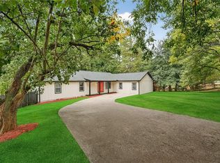 1437 Stoneleigh Hill Rd, Lithonia, GA 30058