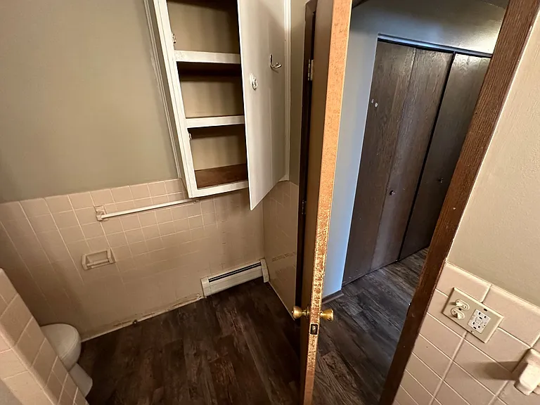 795 East 6th St — Photo 15