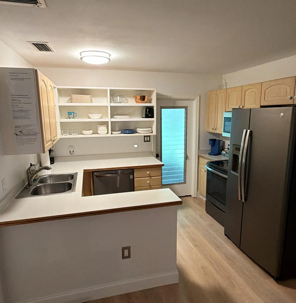 2 bed, 1.0 bath, 1050 sqft, $3,375 — Photo 3