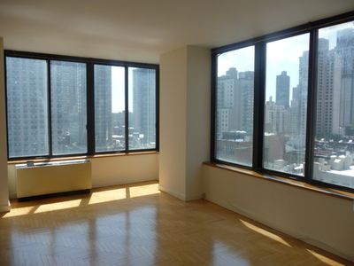 300 E 93rd St APT 17F, New York, NY, 10128
