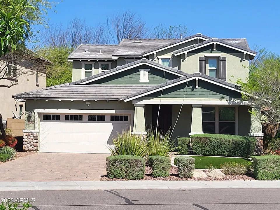 21977 N 97th Gln