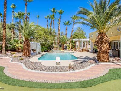8138 Yucca Springs Dr, Las Vegas, NV, 89129
