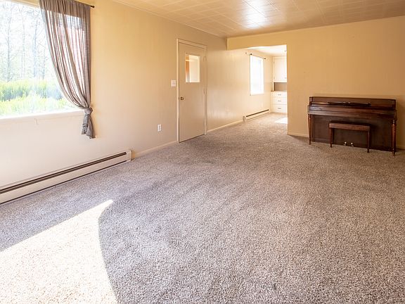 4th image of 1716 Marine Dr