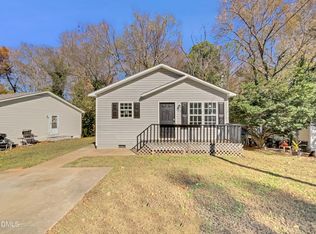 216 E Hinton St, Clayton, NC 27520