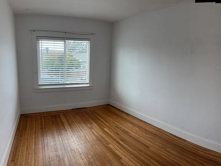 4426 Shafter Ave — Photo 15