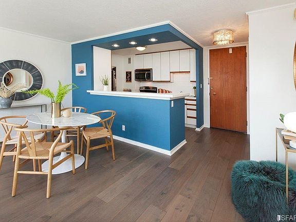 5th image of 2040 Franklin St APT 802