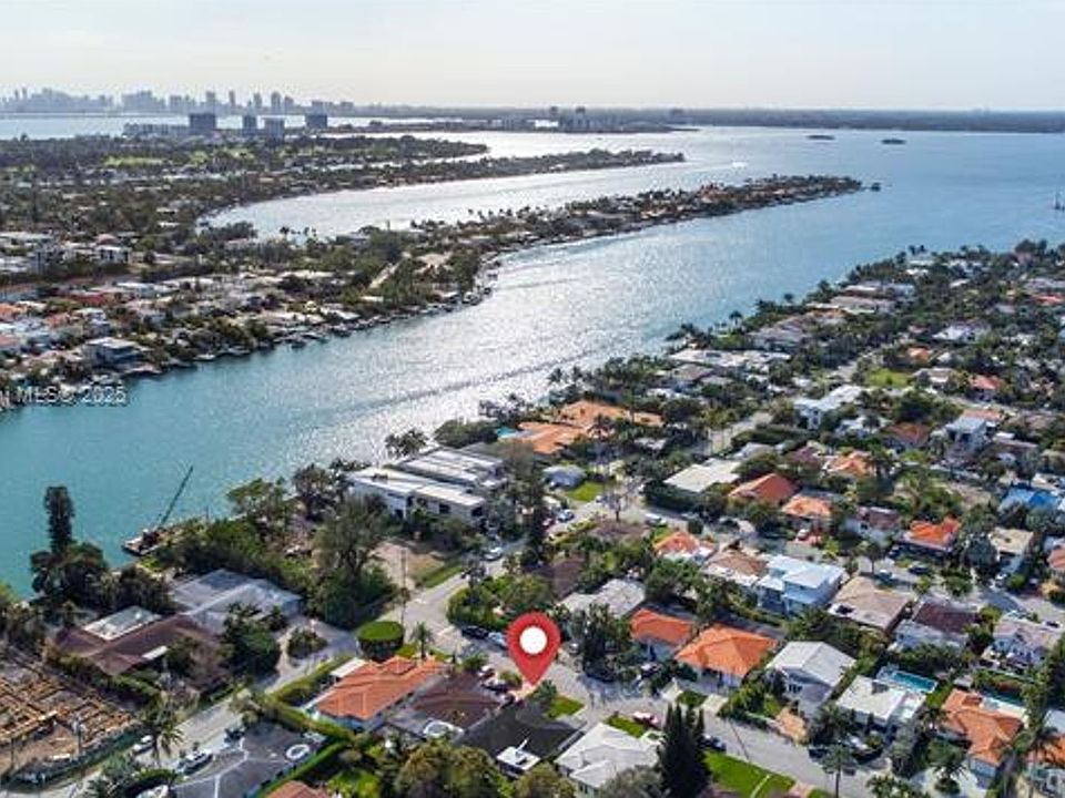 1st image of 8819 Dickens Ave #0
