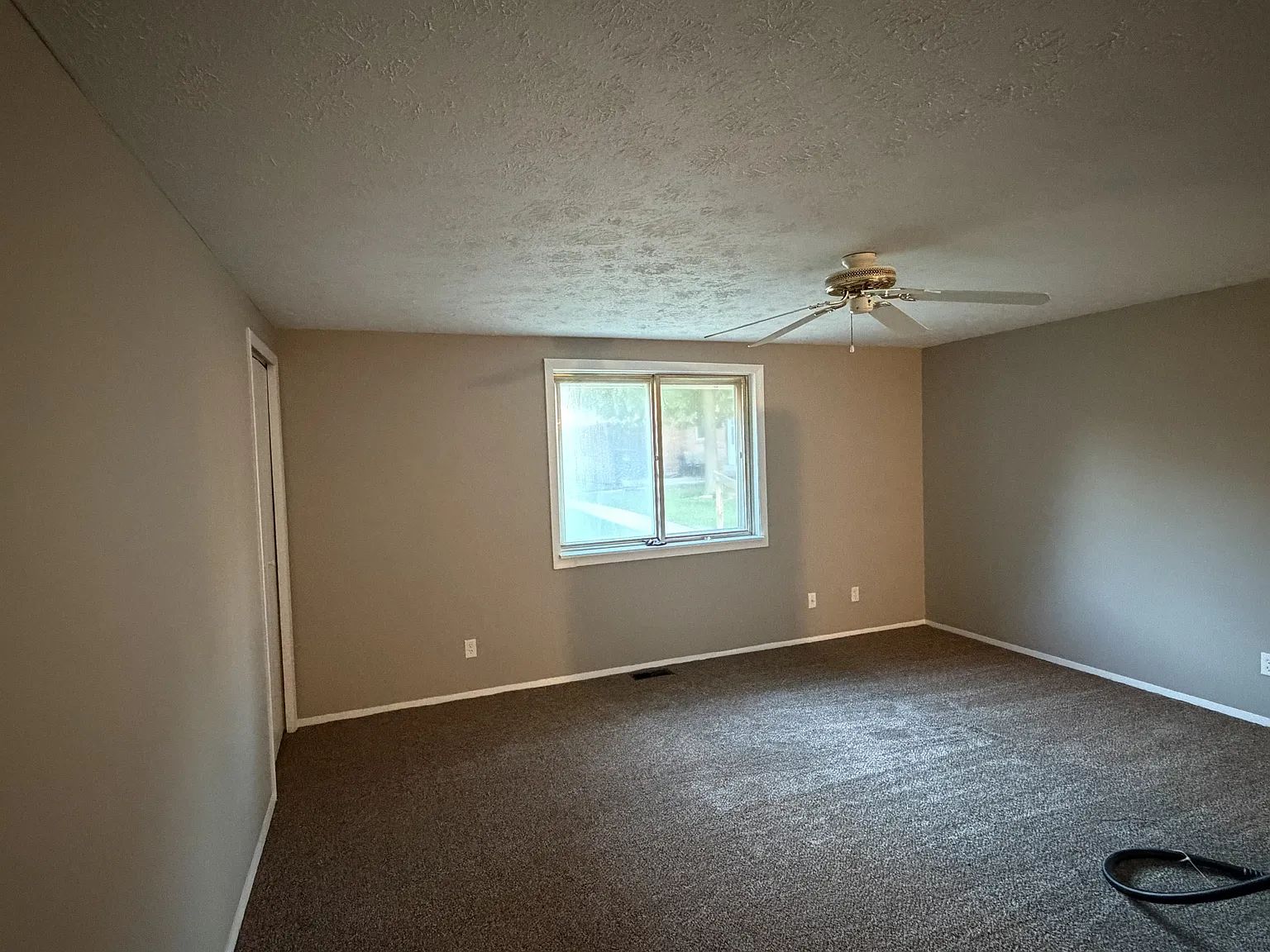2 bed, 910 sqft, $1,475 — Photo 3