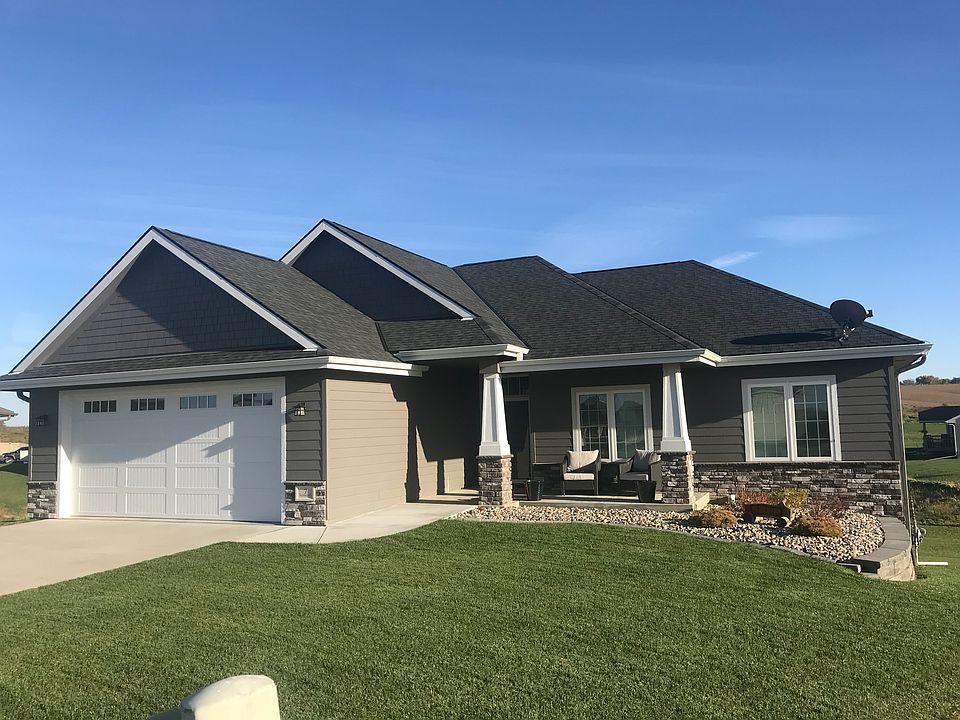 2nd image of 7 Turnberry Ct