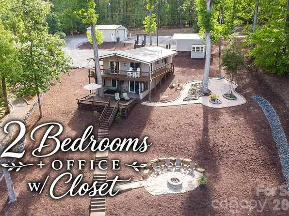 512 Deerfield Rd, Mount Gilead, NC 27306