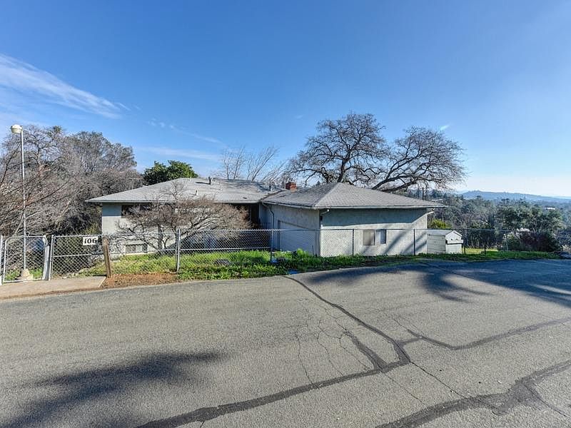 1st image of 106 Buena Vista Ave