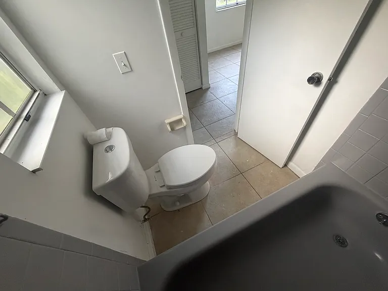 91 Wellwood Ln #B — Photo 5