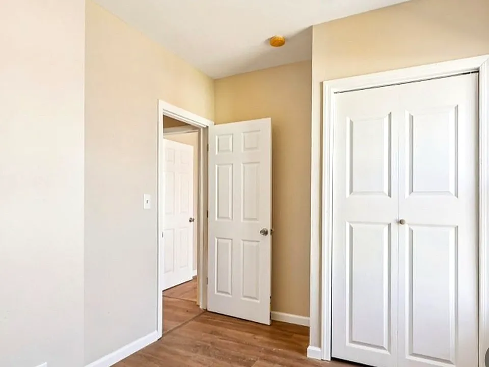 108 E Main St #1