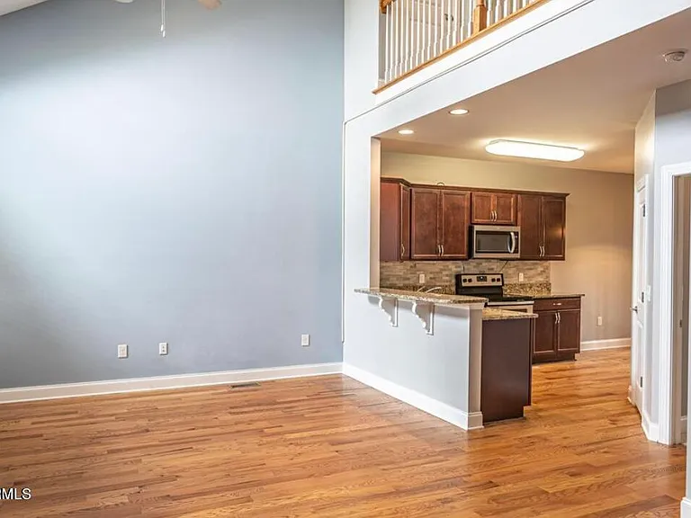 14 Cypress Cir — Photo 6