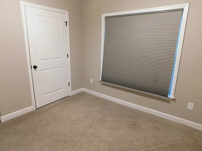 204 Shepherds Field Dr — Photo 8