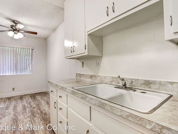 4th image of 529 Montana Ave APT 6